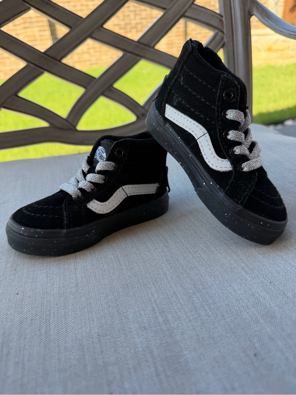 Vans Kids Black High-Top Sneakers with White Sidestripe size 5 toddler